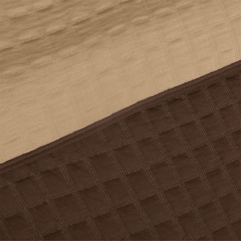 BodyComfy 100% Cotton Hosiery King-Size Fitted Bedcover – Geometrical Quilted Pattern