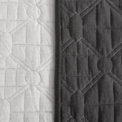 BodyComfy 100% Cotton Hosiery King-Size Fitted Bedcover – Geometrical Quilted Pattern