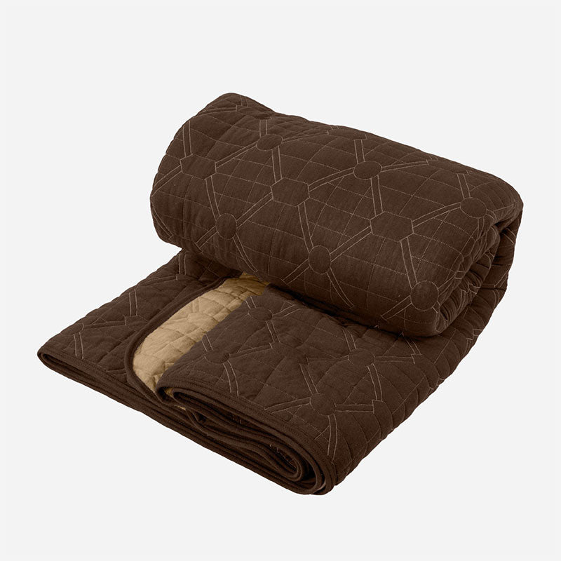 BodyComfy 100% Cotton Hosiery King-Size Fitted Bedcover – Geometrical Quilted Pattern