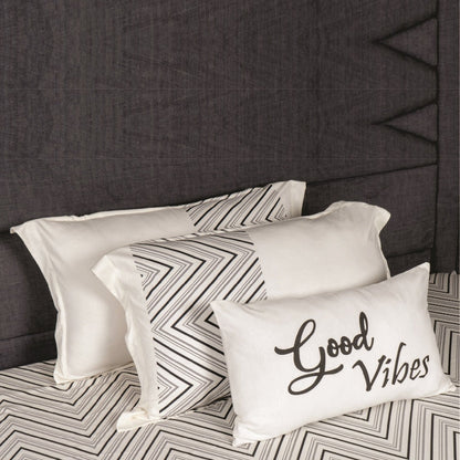 “Bodycomfy 100% Cotton Hosiery King Size Fitted Bedsheet – Chevron Minimalist Print